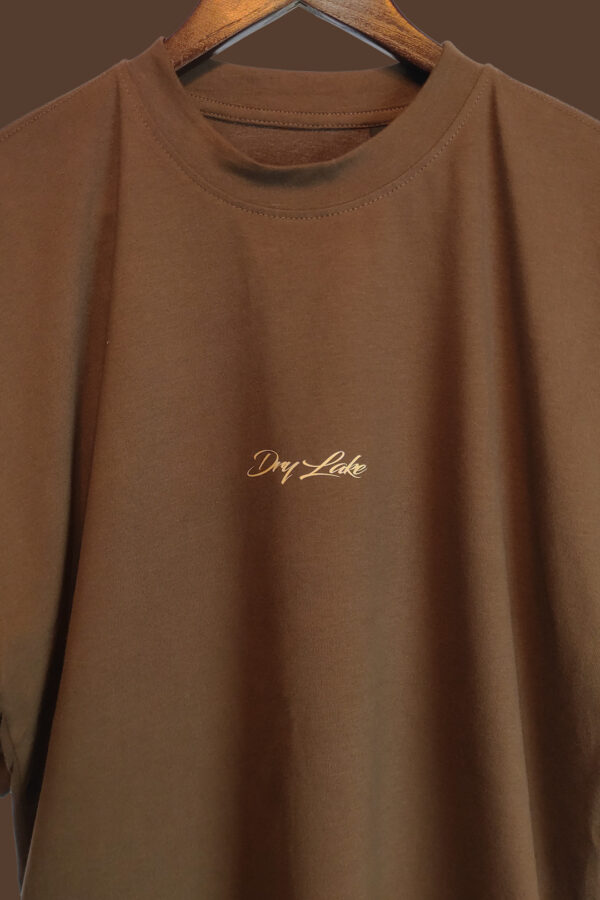 Oversized unisex καφέ μπλούζα με λογότυπο "Dry Lake"